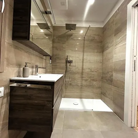 Realty Company Mercede Apartman